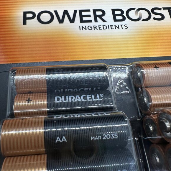 Duracell AA 28, Pack of 2, Total 56 Batteries - Picture 8 of 9